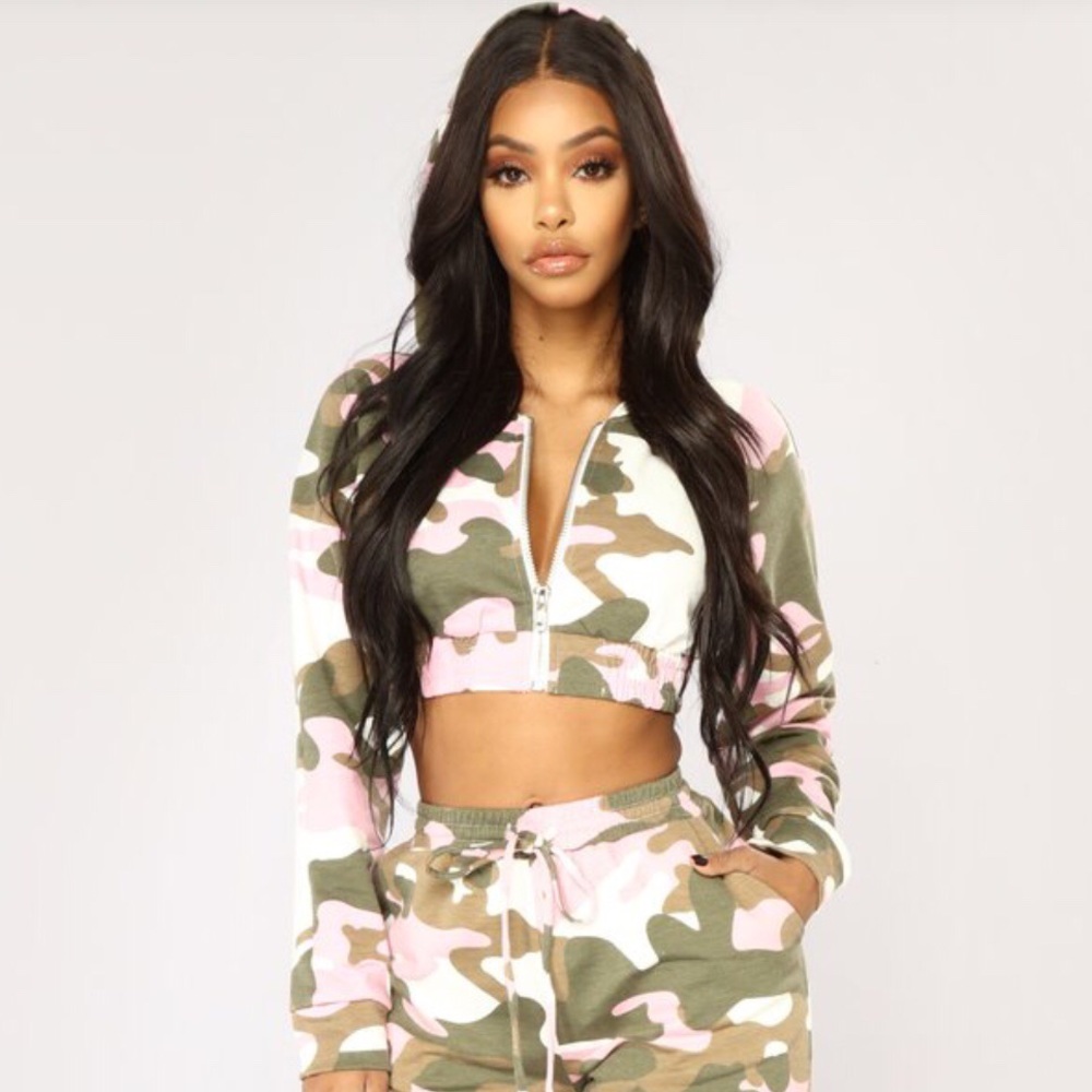Fashion nova pink camouflage hoodie pants set